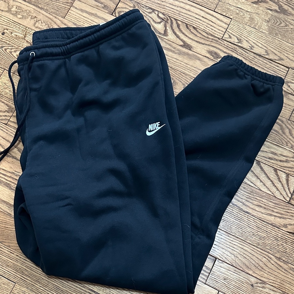 Nike Men's Black Joggers